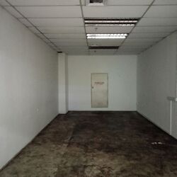 Lucky Plaza (D9), Retail #553730141